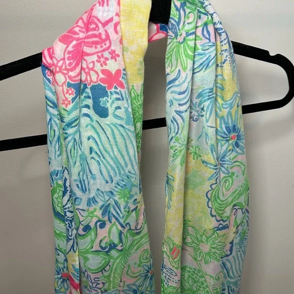Lilly Pulitzer Vibrant Floral Scarf with Pink Tassels - Picture 2 of 3